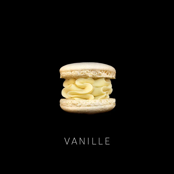 Macaron vanille avec une ganache pochée façon dentelle
